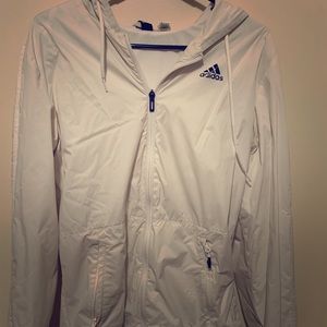 No a huge fan of windbreakers